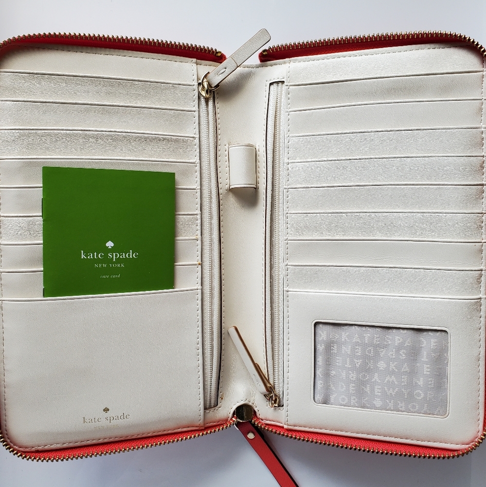 Kate Spade New York Mikas Pond Travel Wallet